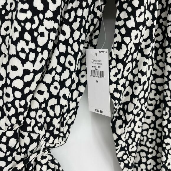 Old Navy Long Sleeve Animal Print Faux Wrap Top Medium - Picture 7 of 7